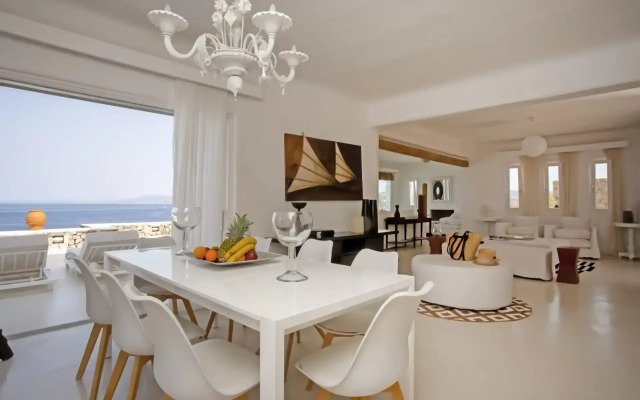 Cyra Mykonos Estate