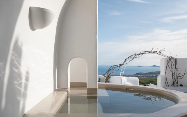 Valsamo Suites