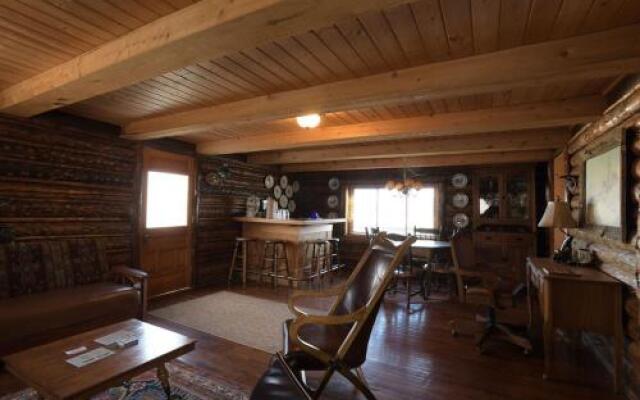 Teton Valley Lodge