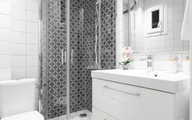 NEW #5 DESIGN LUXURY apt