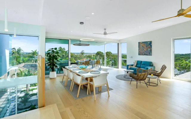 Magnificent views on Arkana, Noosa Heads