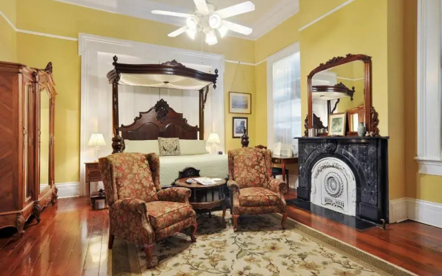 Ashton's Bed and Breakfast
