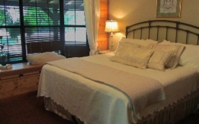 Red Caboose Farm Bed and Breakfast