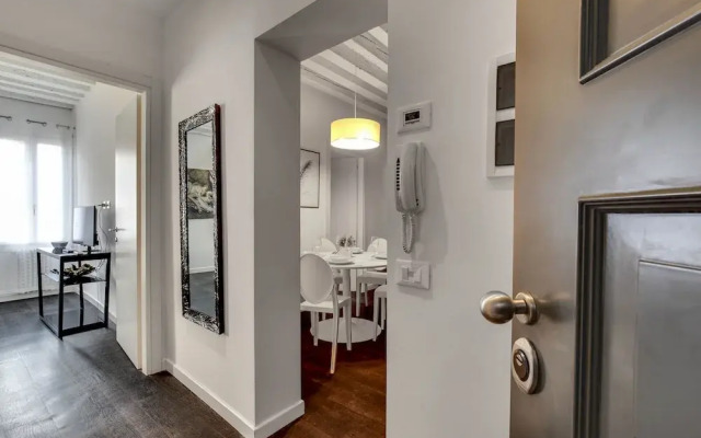 Biennale Apartment by Wonderful Italy