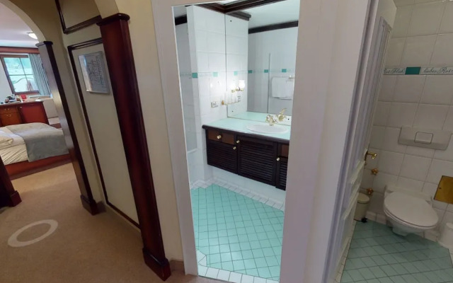 Wellnesshotel ...liebes Rot-Flüh