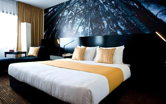 Cinnamon Lakeside Colombo