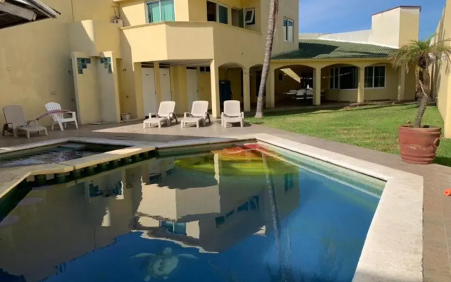 CASA con alberca, súper ubicación. Puerto de Veracruz