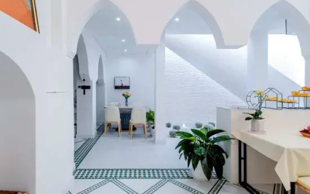 Dali Dandi Cliff Seaview Image Holiday Meishu (Bohai Branch)