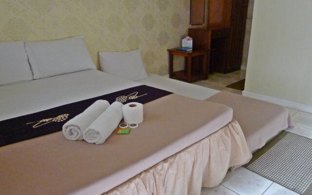 OYO 676 Casa Fuerte Bed And Breakfast