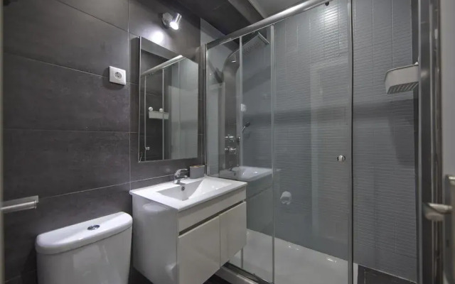 Jamor Terrace by Homing