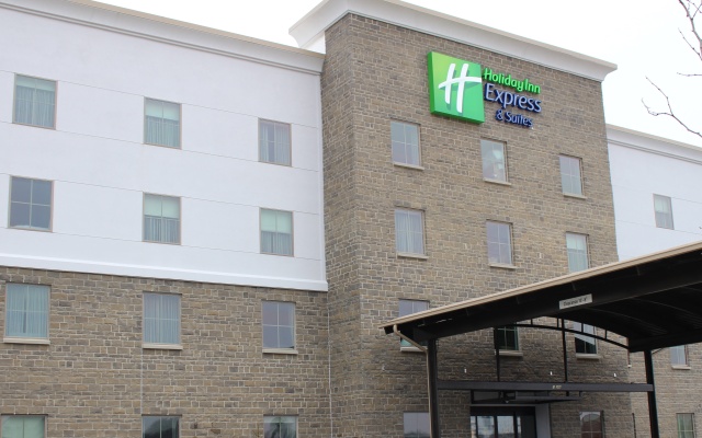 Holiday Inn Express & Suites Shawnee, an IHG Hotel