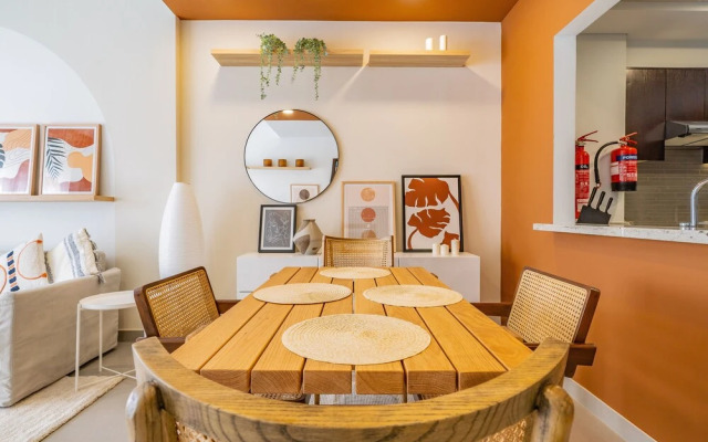 Monty - Bohemian Treasure 1BR, 5-min to Dubai Mall