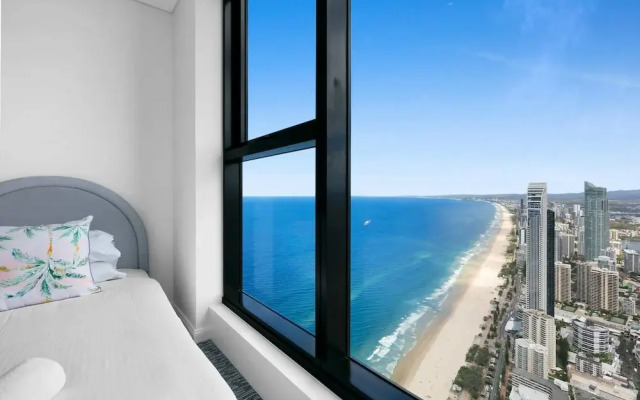 Oceanfront 3-bed With Stunning Views, Pool & Sauna