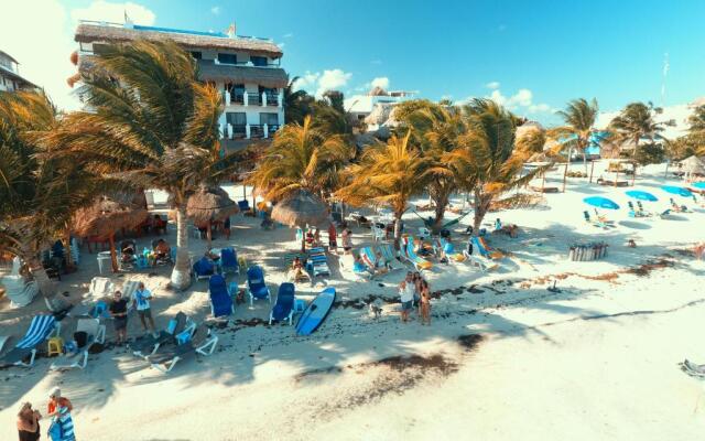 Hotel Blue reef con alberca & frente al mar