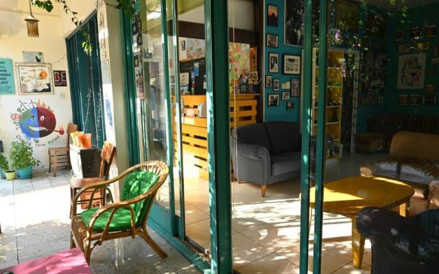 Lemongrass Hostel