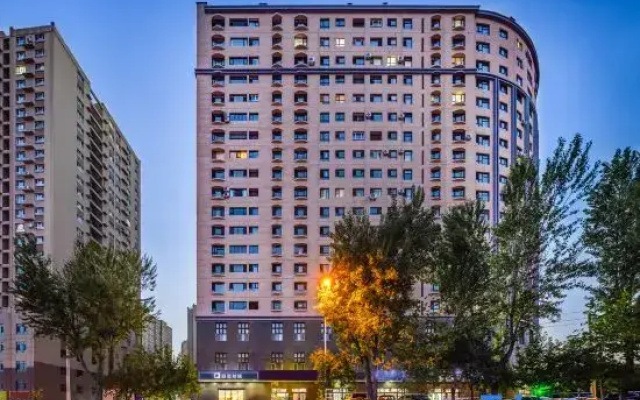 Rezen (Yining Administrative Service Center)