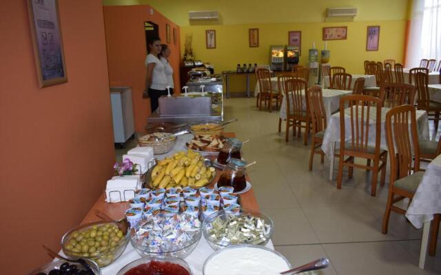Hotel Ahilea