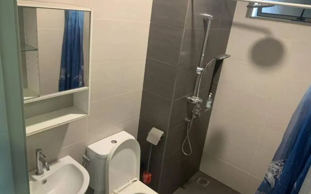 Romantic Couples Relaxing Staycation 8 – Bathroom – Cyberjaya