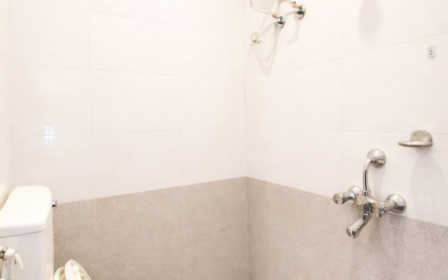 Hotel Blueee Sagar Near Golden Sea Beach