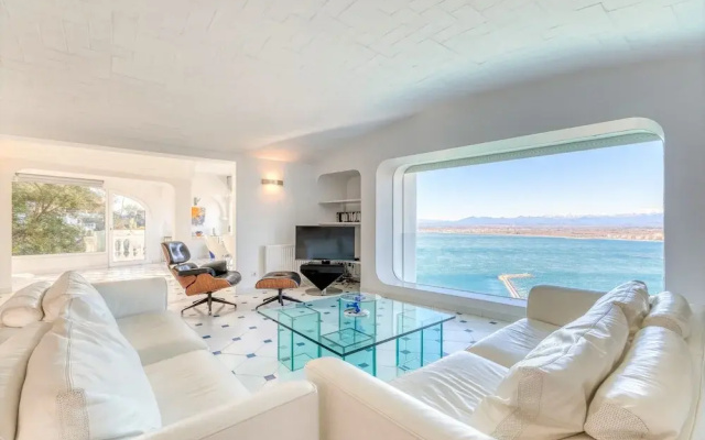Villa in Roses With Private Pool & Sea Views