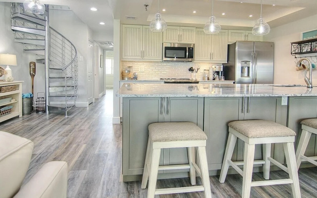 Intercoastal 203 by Teeming Vacation Rentals