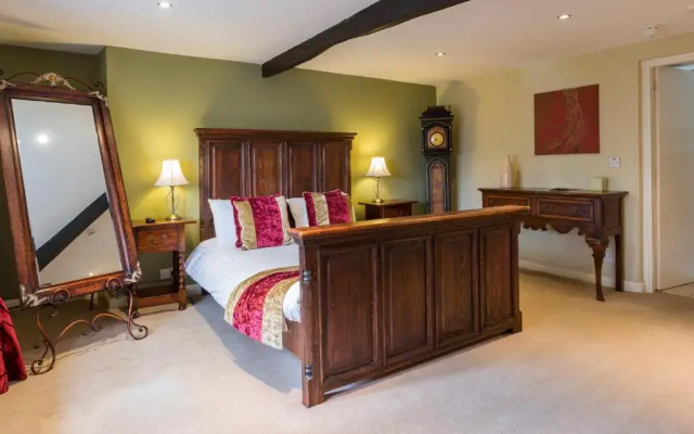 Tennant Arms Hotel