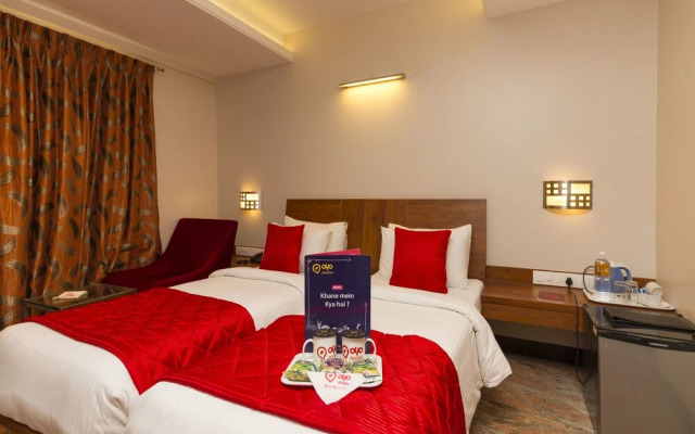 OYO 16033 Hotel Cartier Biznotel