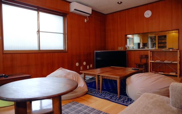 Yuzan Guesthouse - Hostel