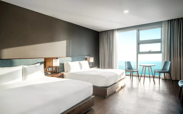 Hotel Tops 10