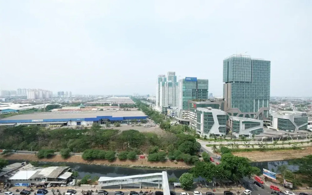 Strategic and Simple Studio Tifolia Apartment near Kelapa Gading