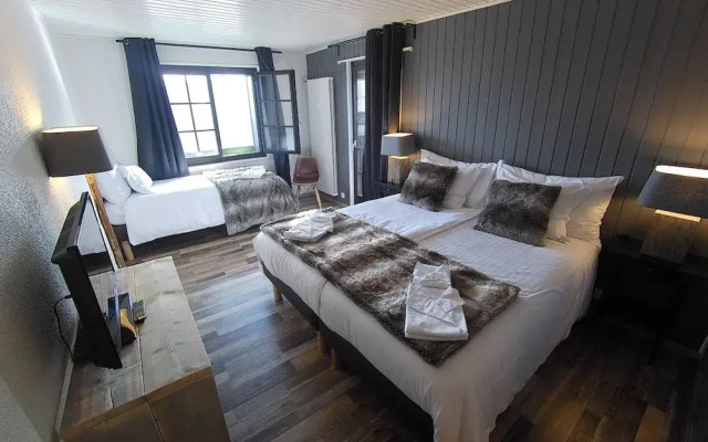 Champoussin Lodge