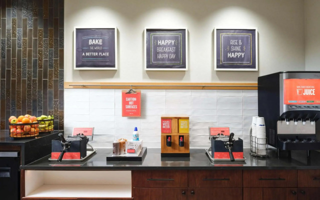 Hampton Inn & Suites Austin Downtown