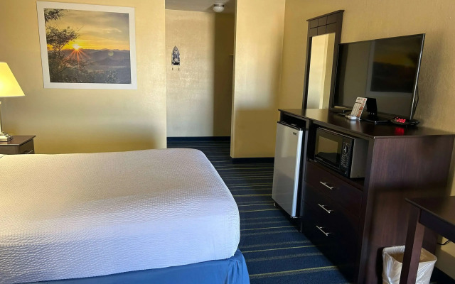 Days Inn by Wyndham Holbrook