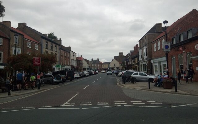 4bed Lodge Sleeps8-pet Friendly-hot Tub-log Burner