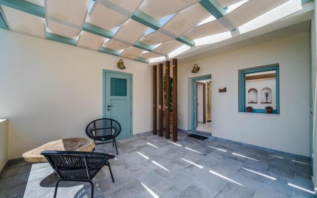 New Villa Katerina - 3 Villas & 3 Private Jacuzzi