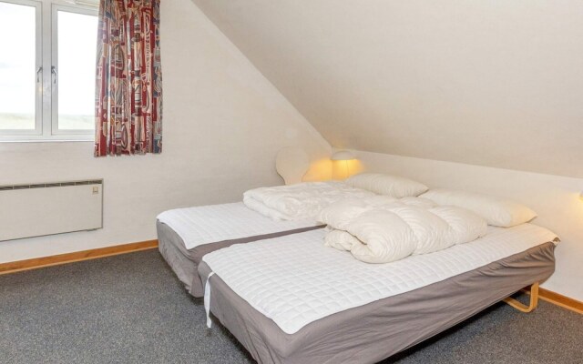 10 Person Holiday Home in Frostrup