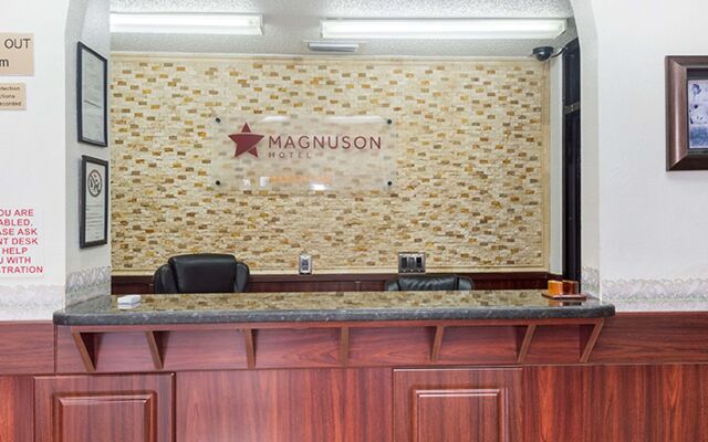 Magnuson Hotel Bradenton