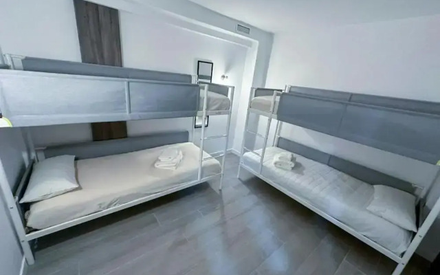 ZUR Boutique Hostel