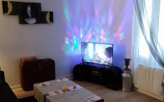 Bordeaux centre, échoppe T2 avec jardin