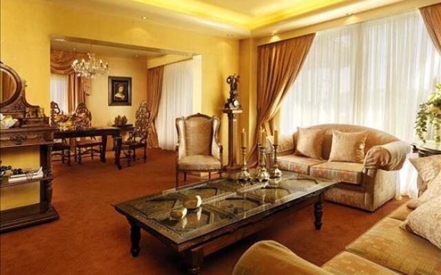 Out of the Blue, Capsis Elite Resort - Ruby Red Regal