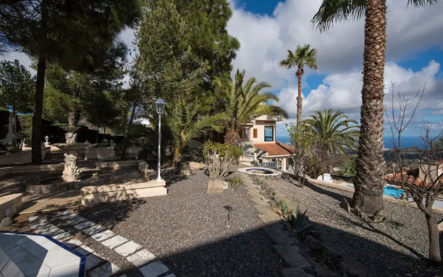 Villa Teresita High Views