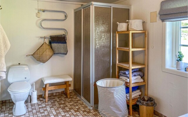 Nice Home in Stavang With 4 Bedrooms