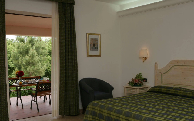 Pausania Inn