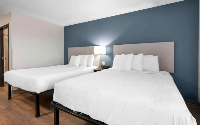 Extended Stay America Select Suites - Louisville - Airport