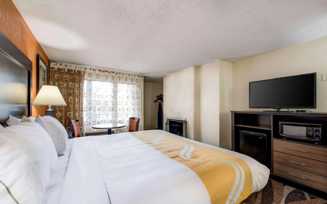 Quality Inn Creekside - Downtown Gatlinburg