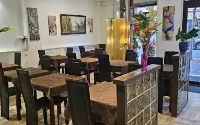 Victoria Hotel