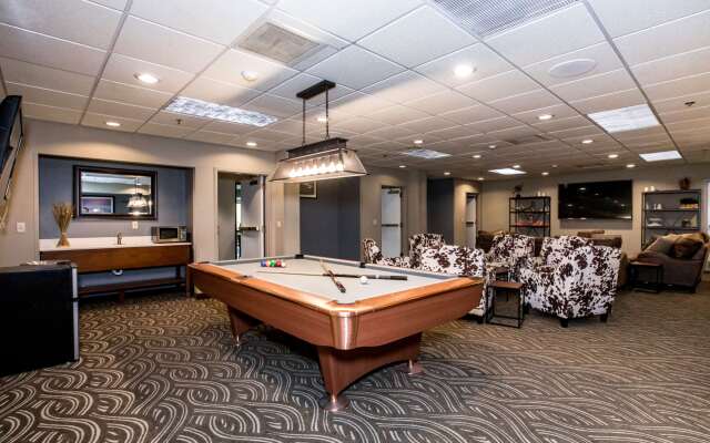 Whitefish Riverfront Hotel