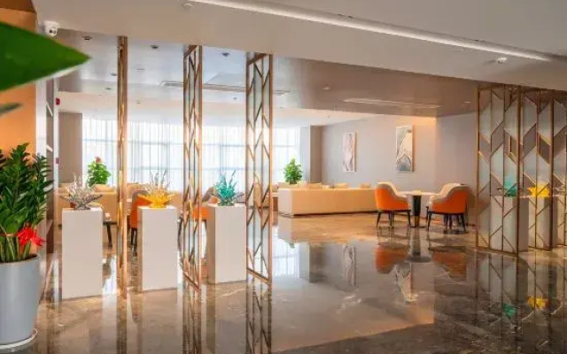 Four Seasons Hotel (Baise Dream Island Shopping Plaza)
