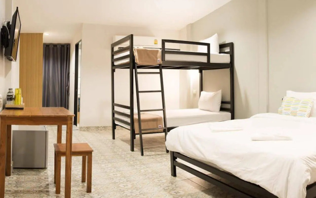 Warm Well Hostel Kanchanaburi