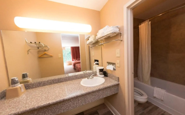 OYO Hotel Audubon Baton Rouge Port Allen I-10